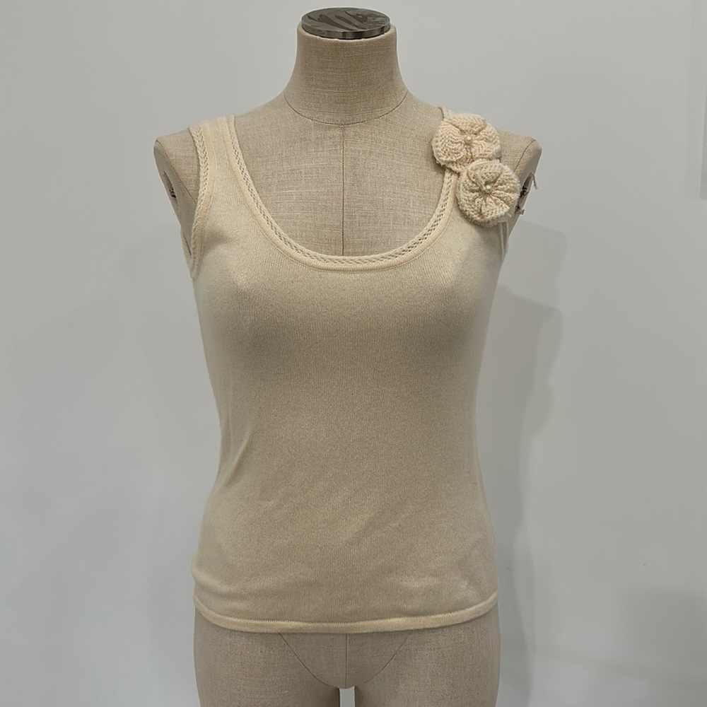 Dana Buchman cashmere top (size S)
